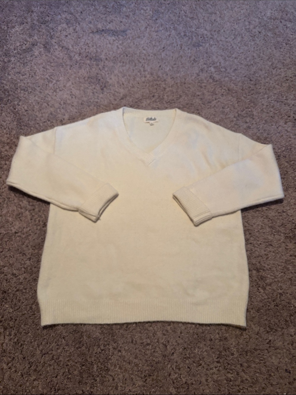 Listicle V-Neck Cream Sweater Oversized M